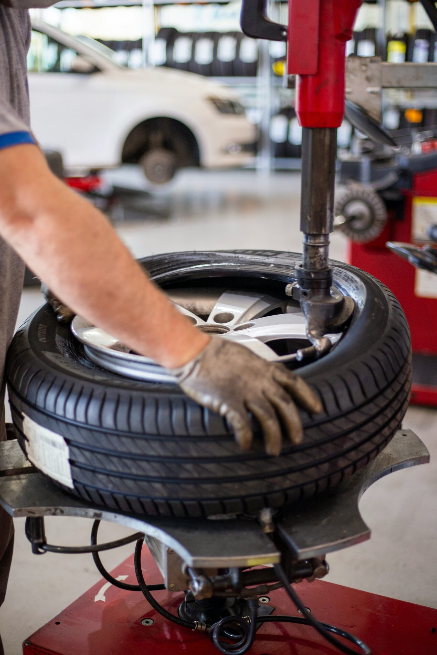 Tyre fitting